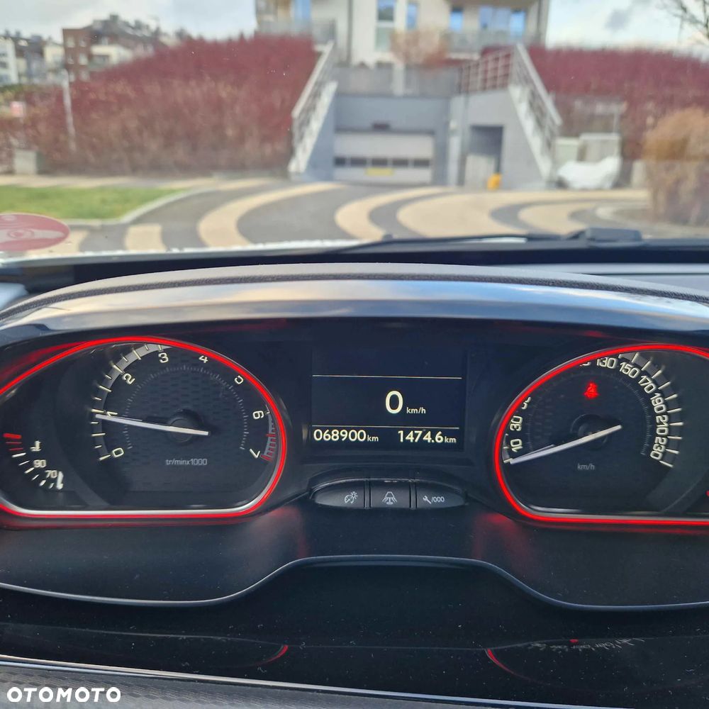 Peugeot 2008 PureTech 110 Stop&Start GT-Line Edition - 11