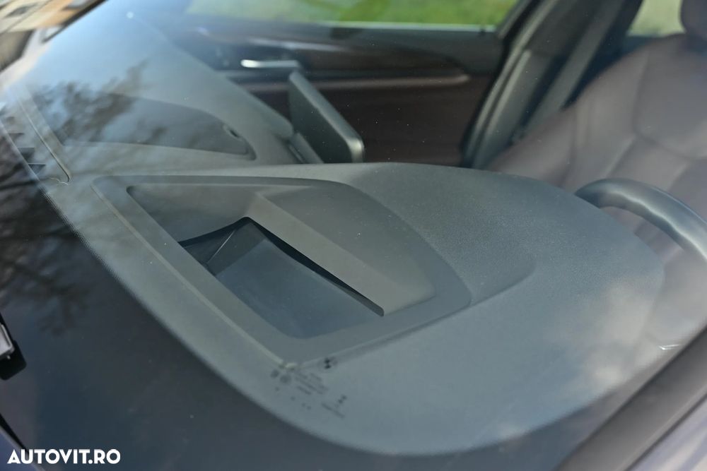 BMW X4 xDrive30i AT xLine - 33