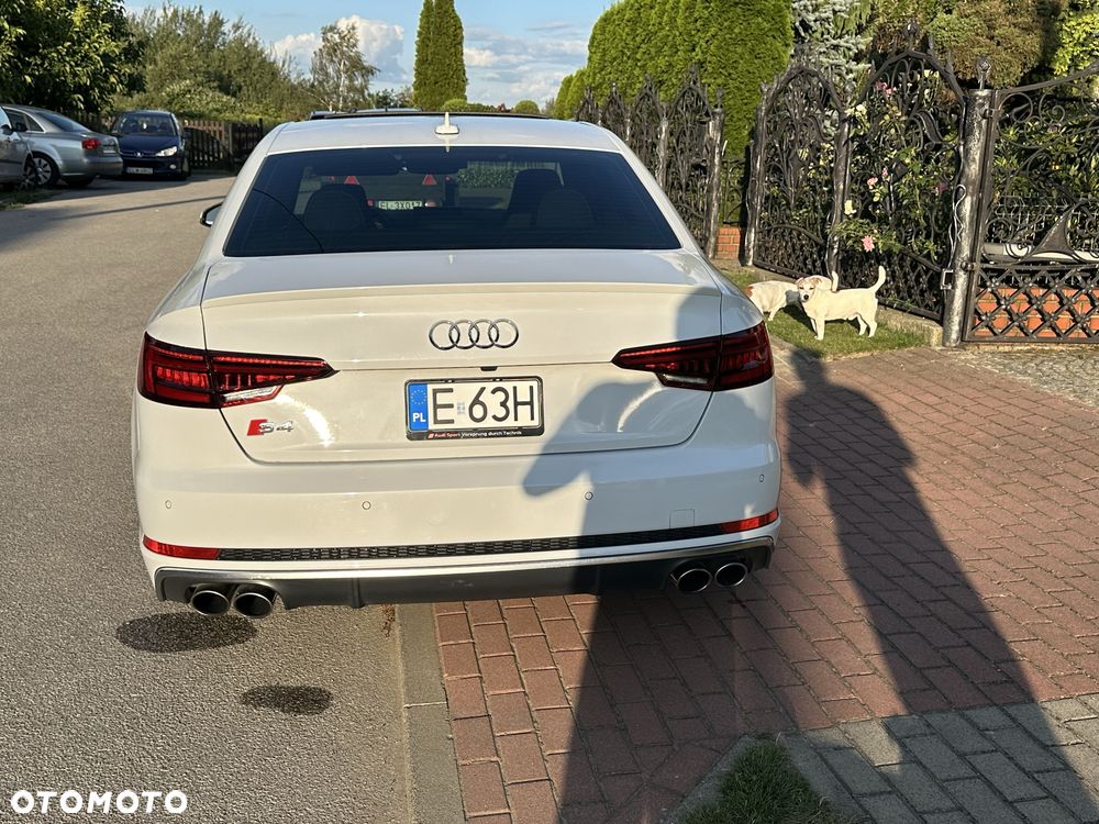 Audi S4 Limousine - 3