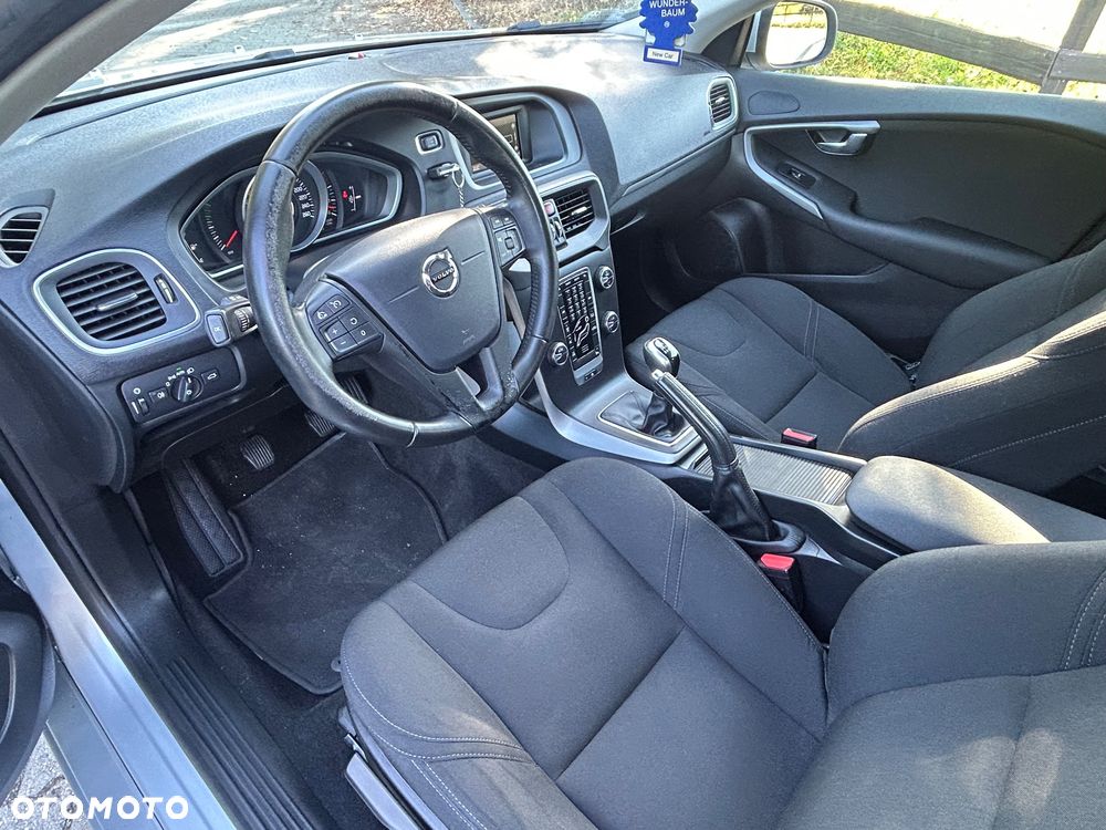 Volvo V40 - 14