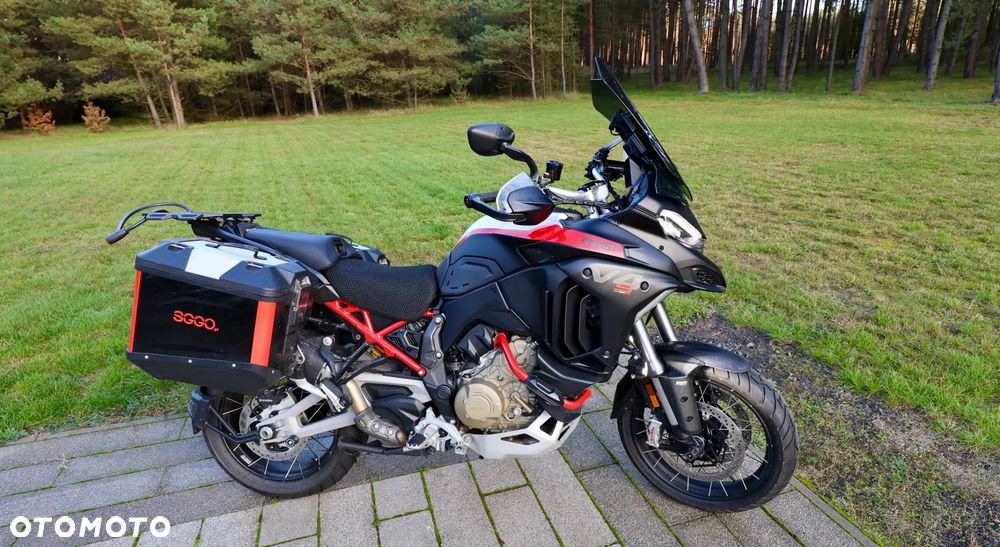 Ducati Multistrada - 4