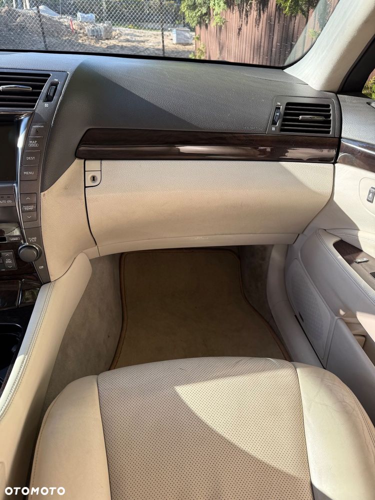 Lexus LS 460 Prestige AWD - 10