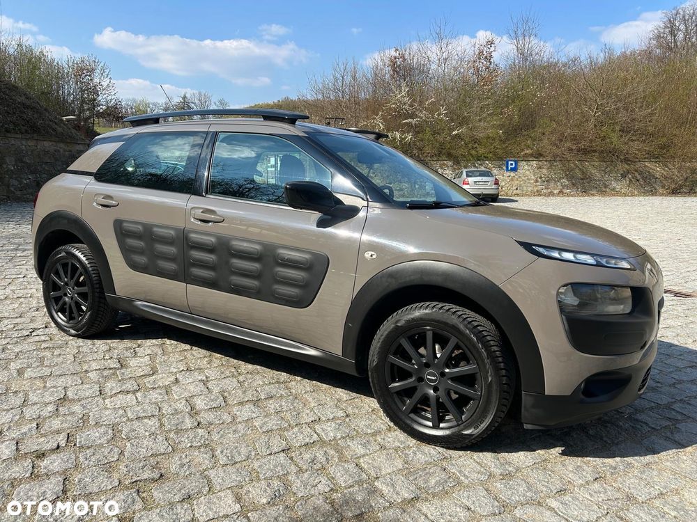 Citroën C4 Cactus 1.2 PureTech Shine Edition - 1