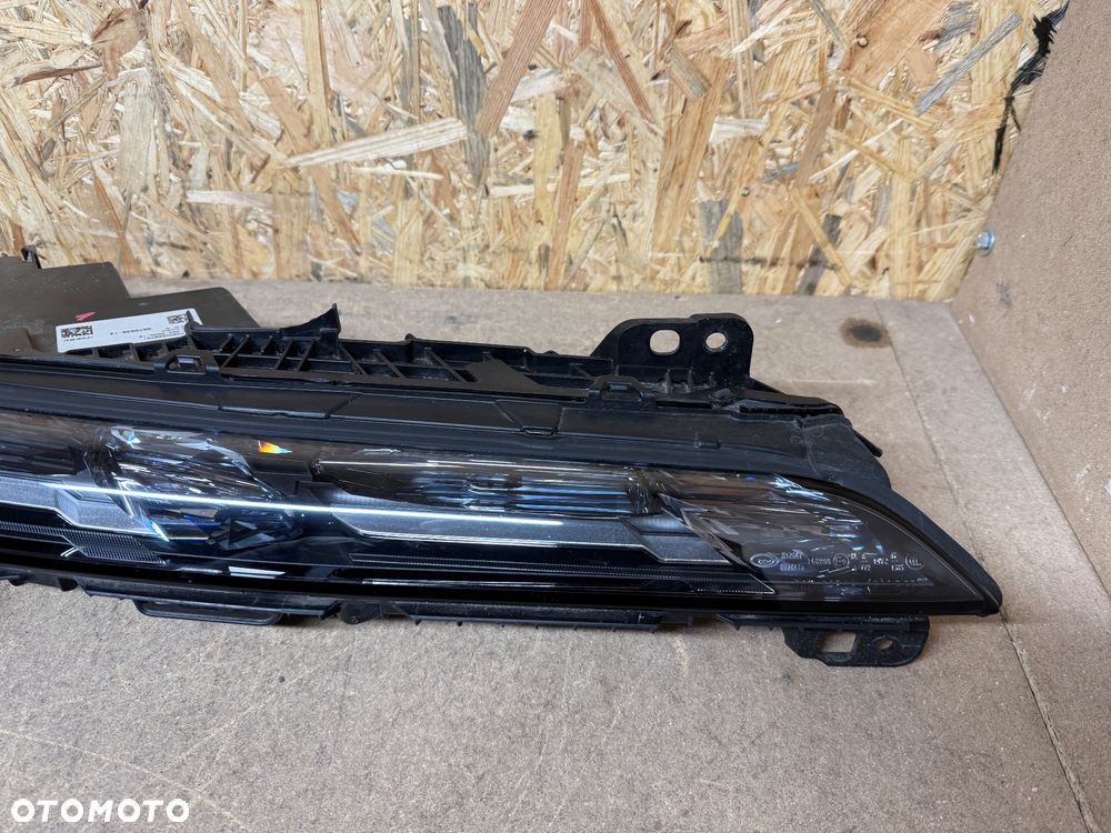 REFLEKTOR LAMPA LED BMW 7 i7 G70 SWAROVSKI CRYSTAL PRAWA ORYGINAŁ 9879936 - 8