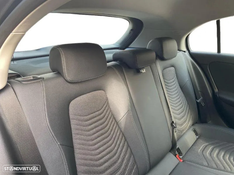 Mercedes-Benz A 200 Standard - 21