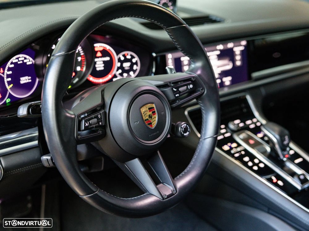 Porsche Panamera 4S E-Hybrid - 26