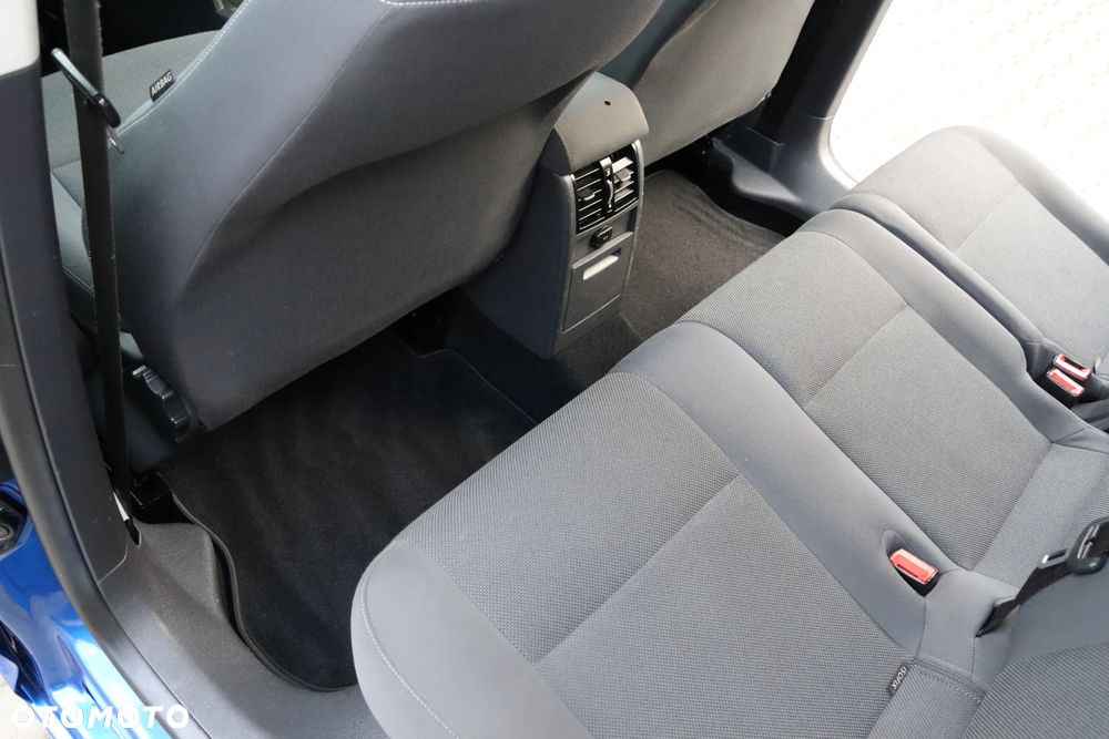 Volkswagen Caddy Comfortline - 31