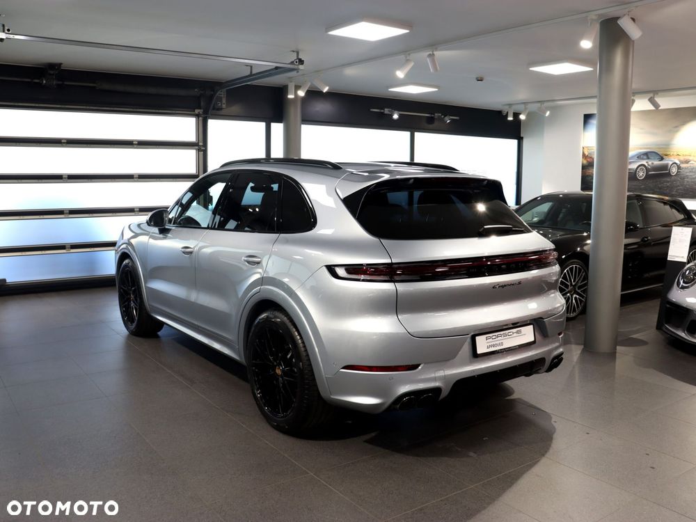 Porsche Cayenne S - 3