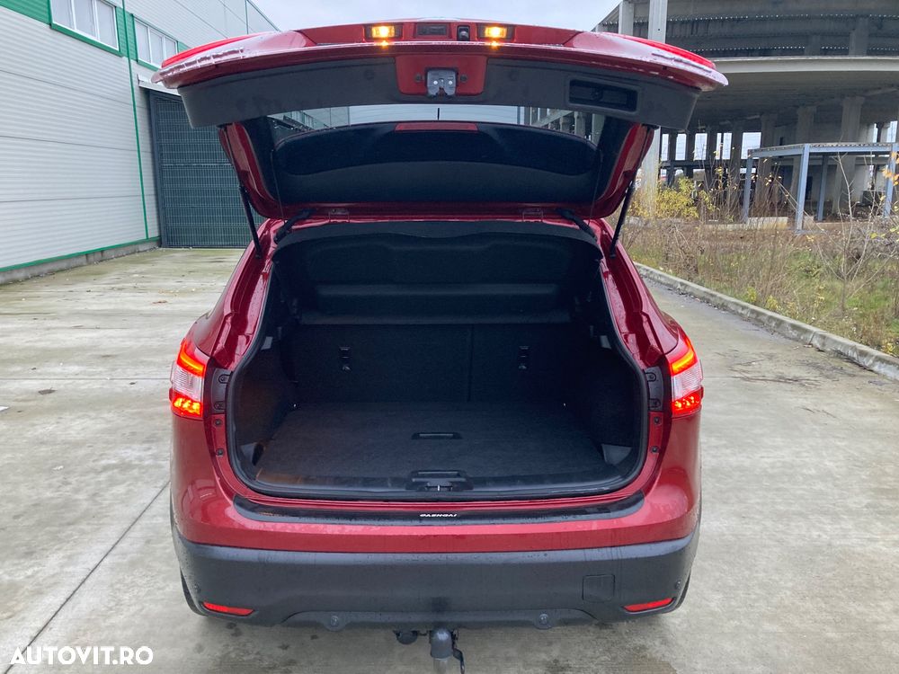 Nissan Qashqai 1.6 DCI ALL-MODE 4x4i TEKNA+ - 28