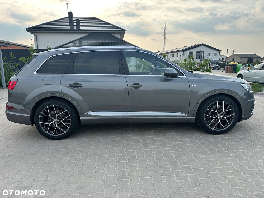 Audi Q7 - 9