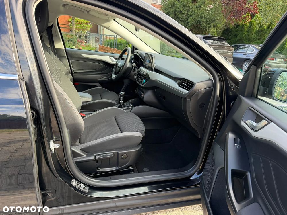 Ford Focus 2.0 EcoBlue Titanium Business - 32