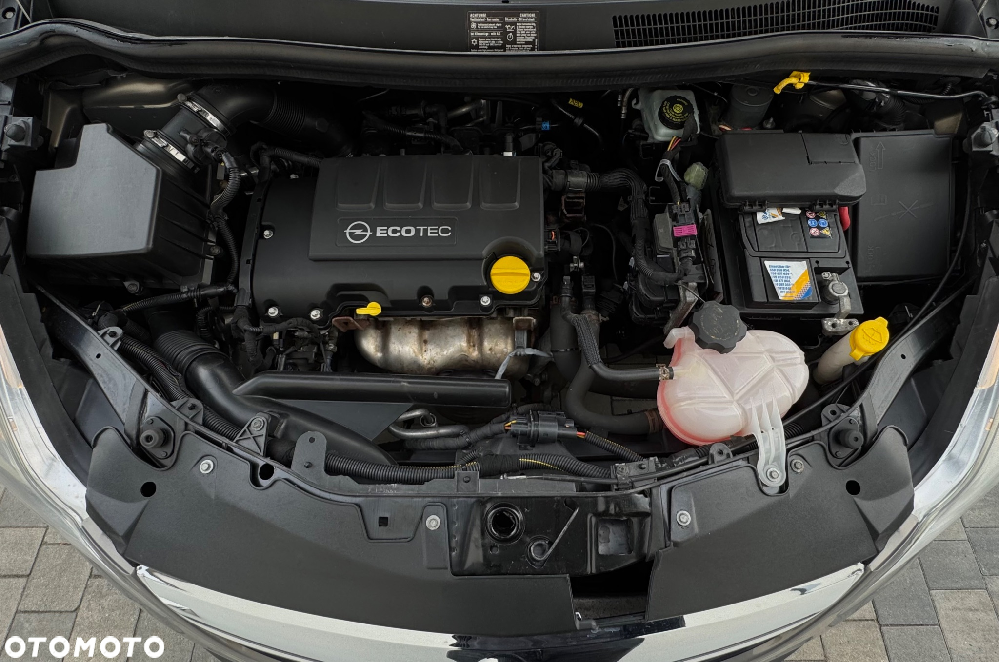Opel Corsa 1.4 16V Enjoy - 38