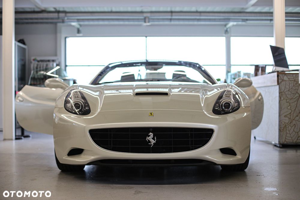Ferrari California - 6