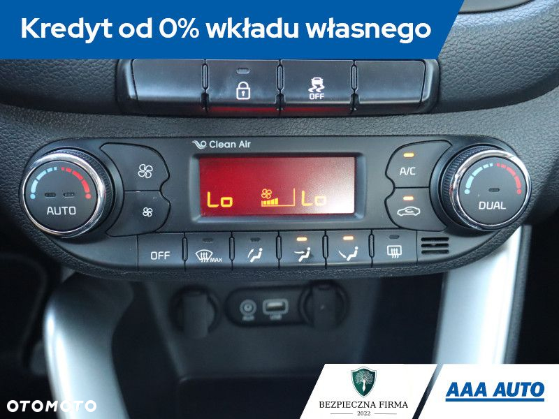 Kia Ceed - 13