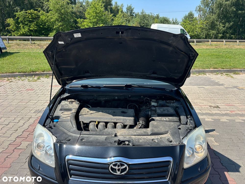 Toyota Avensis 1.8 VVT-i Combi - 35