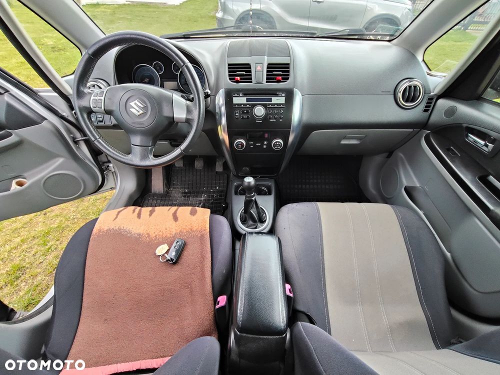Suzuki SX4 1.6 Comfort - 21
