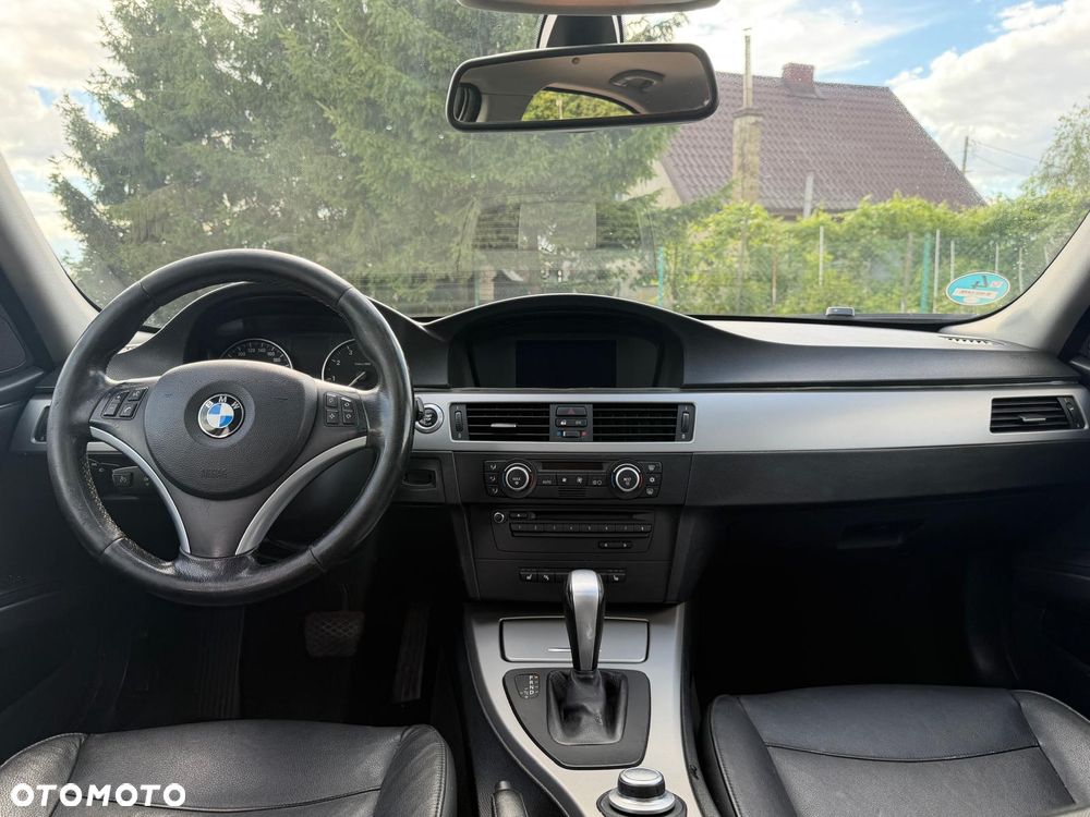 BMW Seria 3 320i Edition Lifestyle - 27