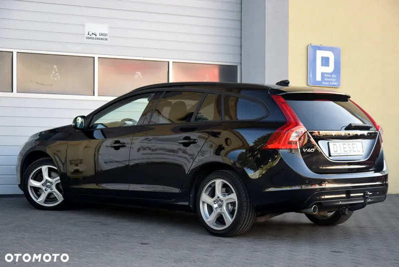 Volvo V60 D3 Summum - 12