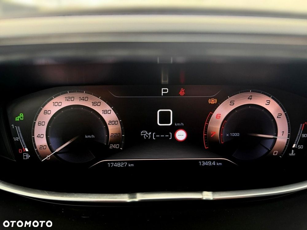 Peugeot 5008 - 18
