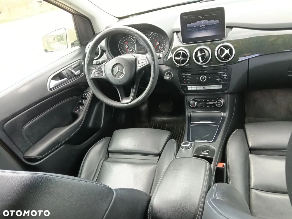 Mercedes-Benz Klasa B 180 d 7G-DCT Edition - 17
