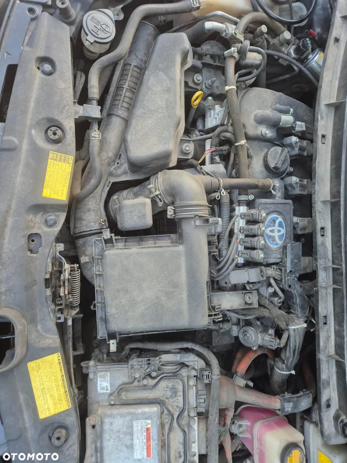 Toyota Prius (Hybrid) - 5