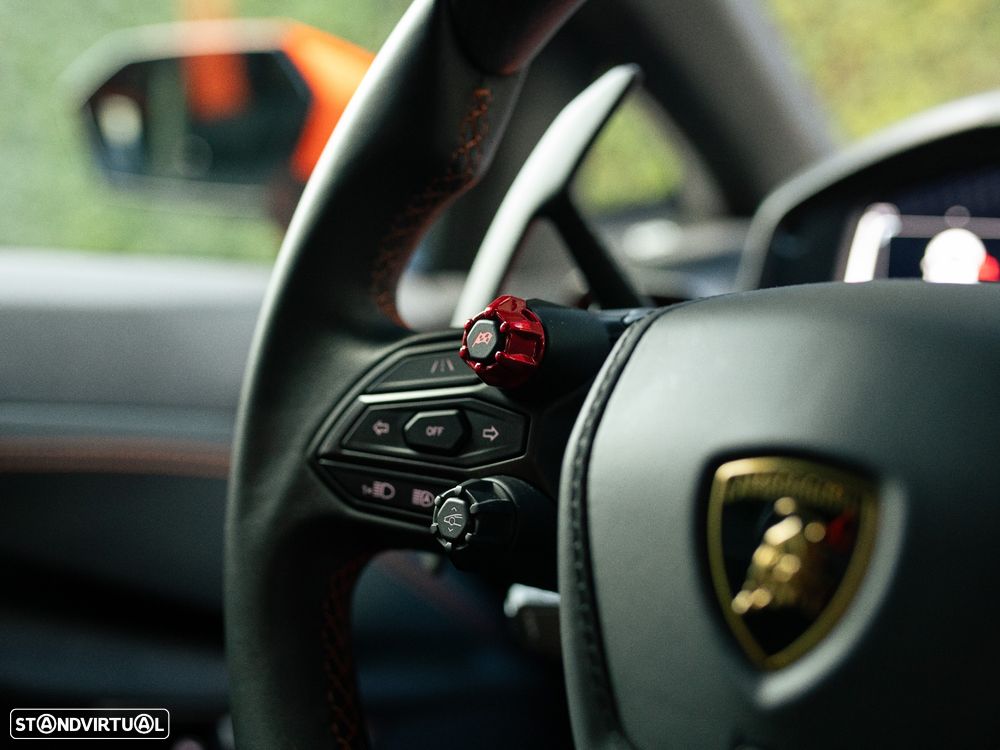 Lamborghini Revuelto Standard - 45