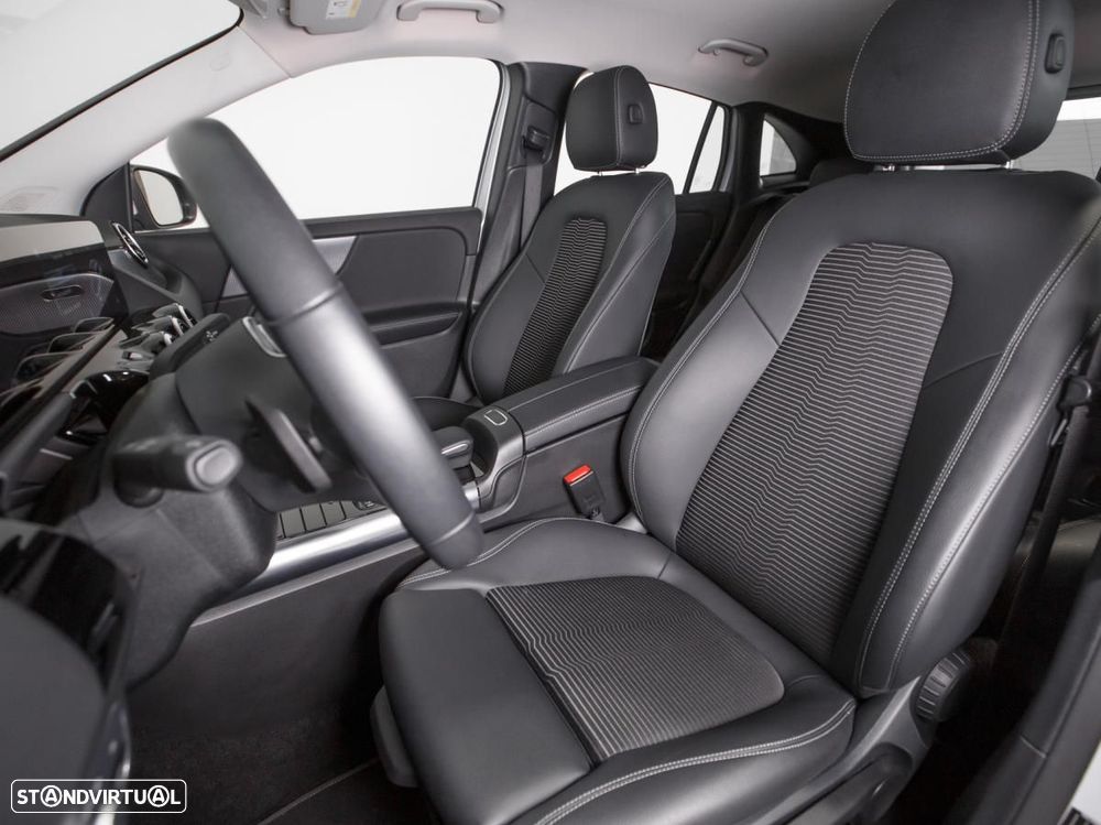 Mercedes-Benz GLA 180 7G-DCT Progressive - 8