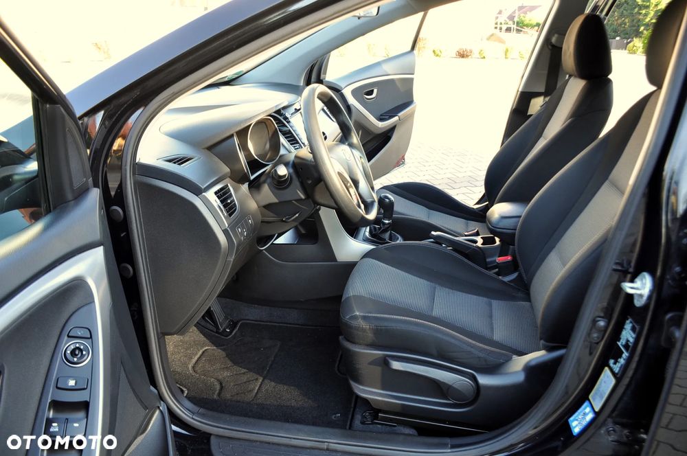 Hyundai i30 - 21