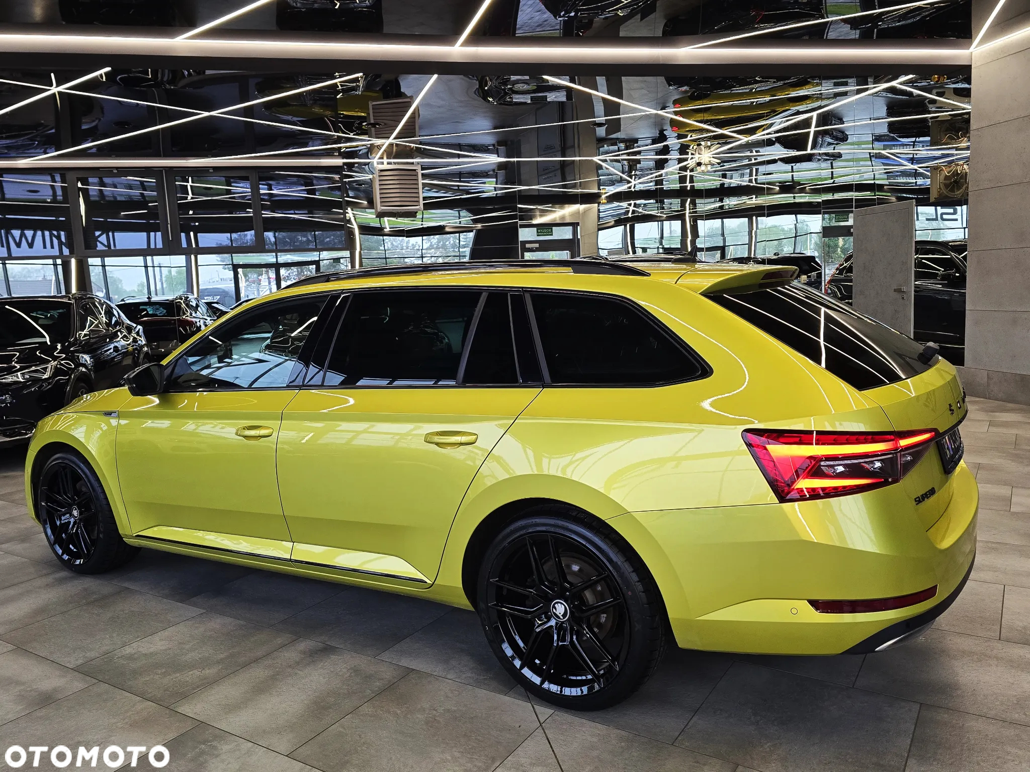 Skoda Superb 2.0 TDI 4x4 DSG Sportline - 6