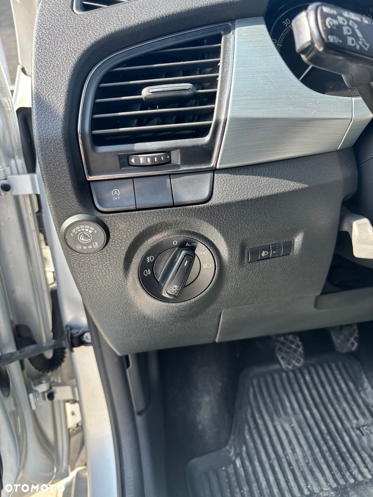 Skoda Fabia 1.0 Ambition - 10