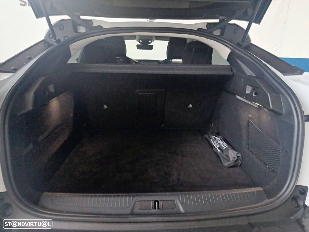 Peugeot 408 1.2 Hybrid Allure e-DCS6 - 6