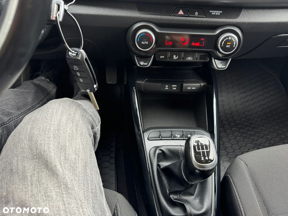 Kia Rio 1.0 T-GDI L - 17