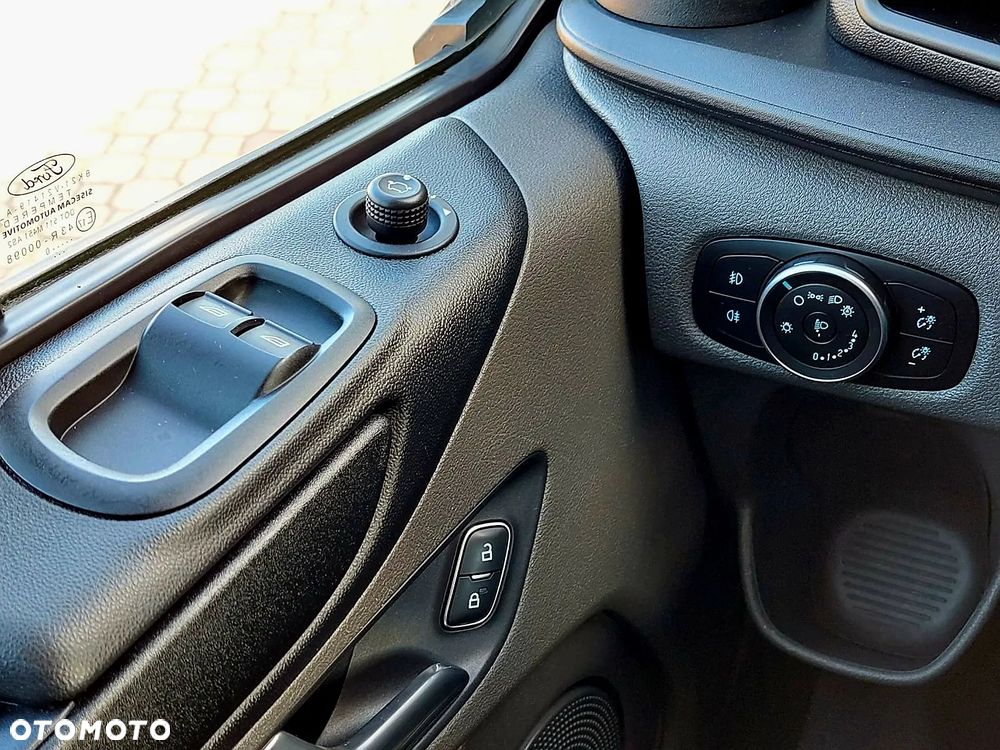 Ford Transit Custom - 34