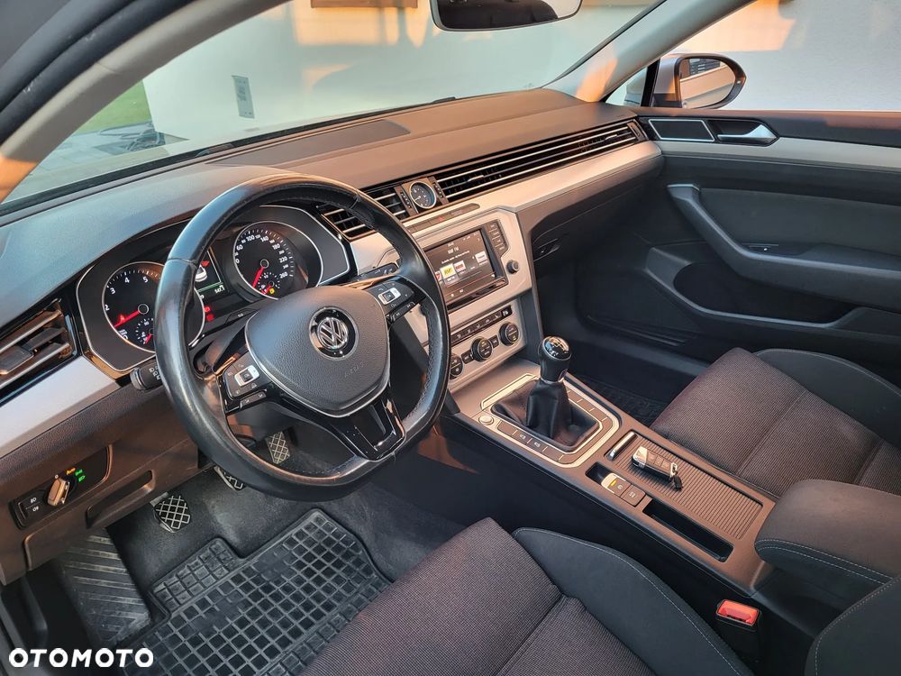 Volkswagen Passat 1.8 TSI BMT Comfortline - 7