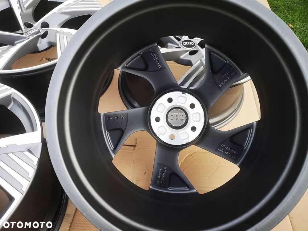 AUDI Q7 E-TRON Q7 RS6 RS7 RS5 22' 4KE - 10