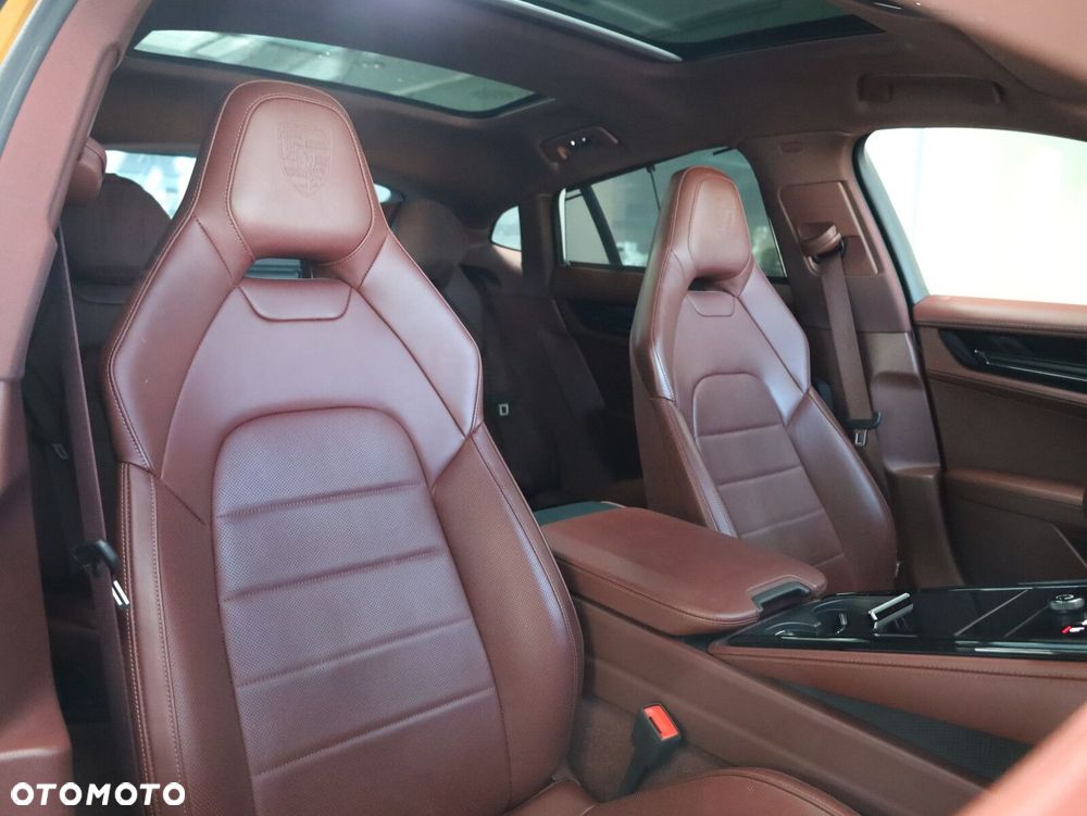 Porsche Panamera - 17