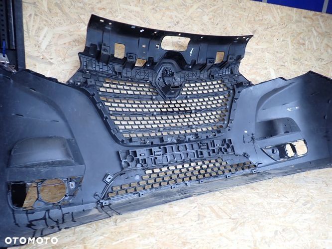 RENAULT MASTER IV 19- zderzak przedni przód - 13