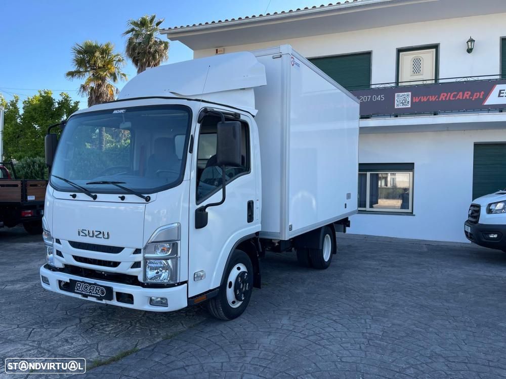 Isuzu NLR NLR CS 3.0 150.35/28 (150CV) - 3