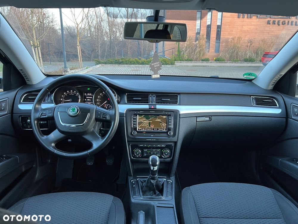 Skoda Superb 2.0 TDI Exclusive - 21