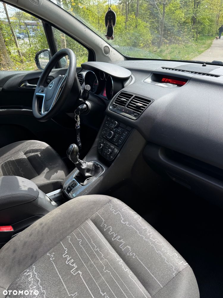 Opel Meriva - 17