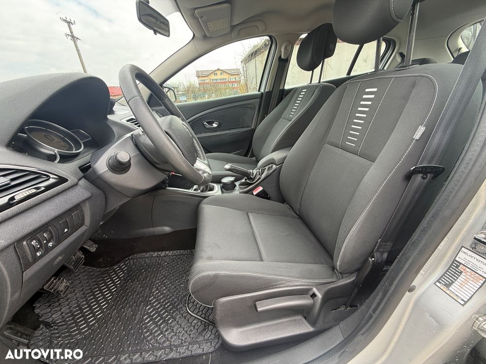 Renault Megane 1.5 dCi Dynamique - 6