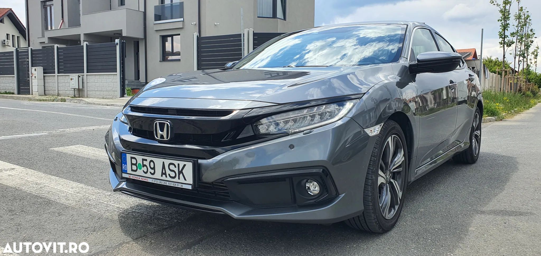Honda Civic Sedan 1.5 VTEC Turbo Elegance Navi - 1