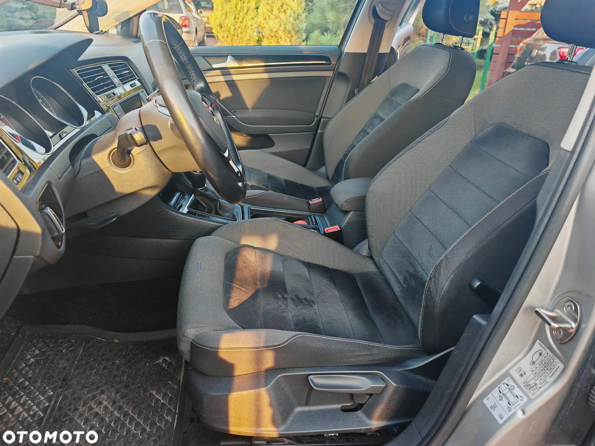 Volkswagen Golf VII 1.4 TSI BMT Highline - 23