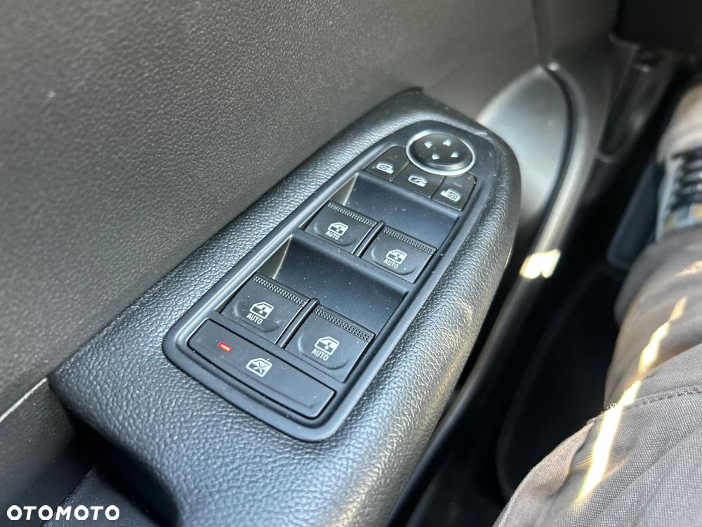 Renault Arkana TCe 140 EDC INTENS - 32