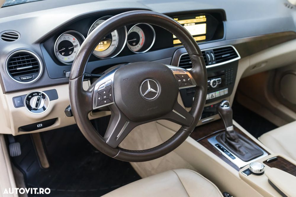 Mercedes-Benz C 220 CDI DPF (BlueEFFICIENCY) 7G-TRONIC Elegance - 5