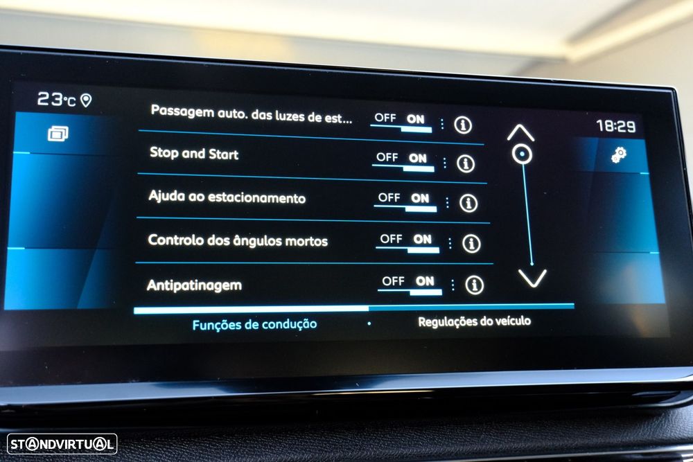 Peugeot 5008 1.2 PureTech Allure EAT8 - 32