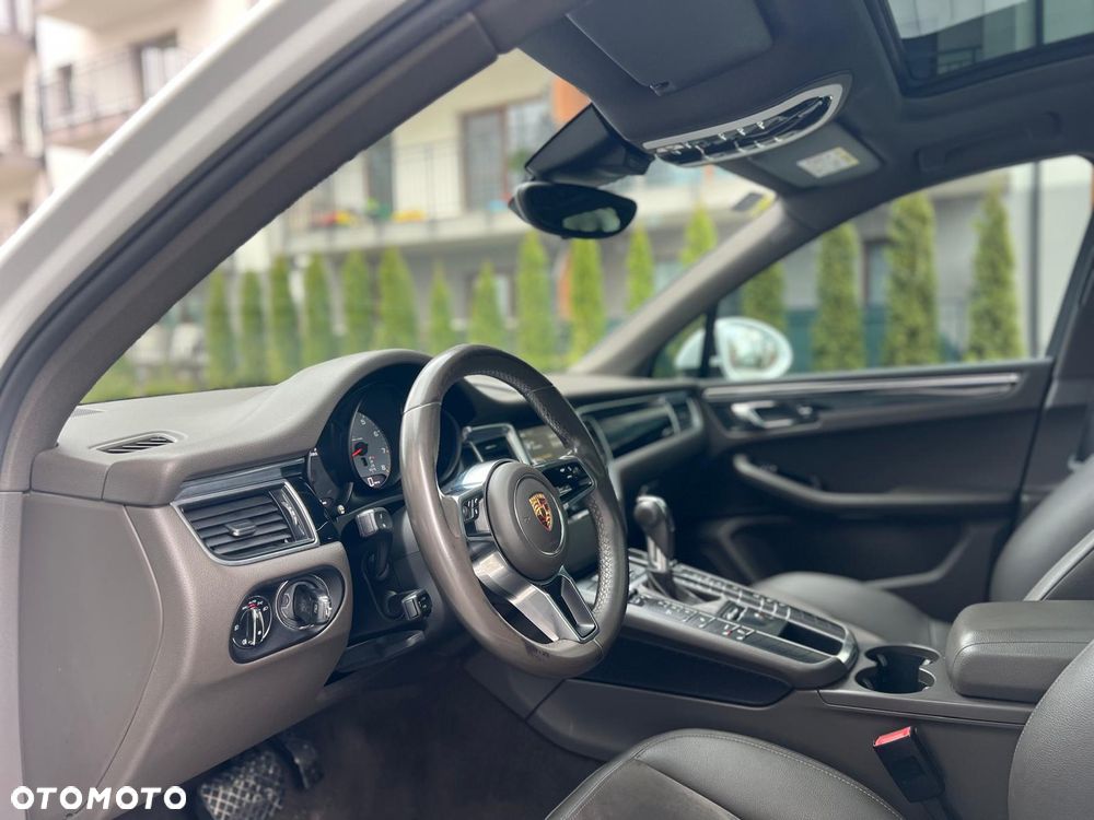 Porsche Macan - 19