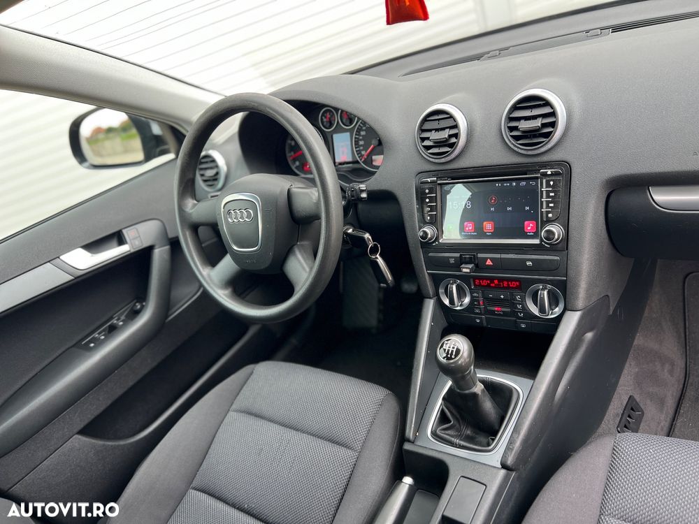 Audi A3 1.4 TFSI Sportback Ambiente - 9