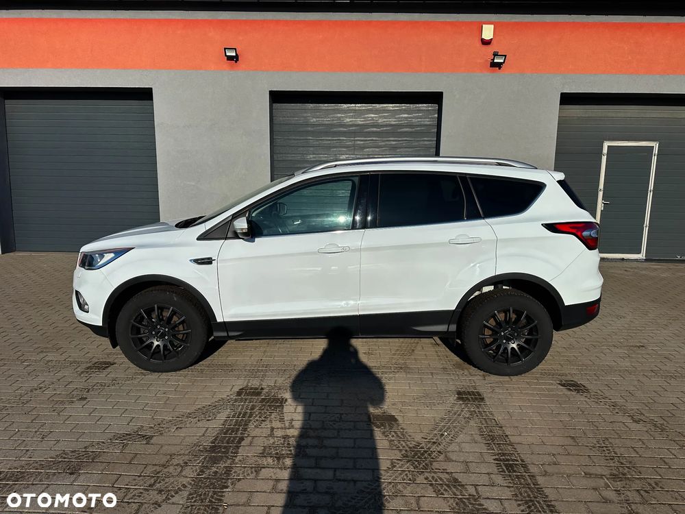 Ford Kuga - 22