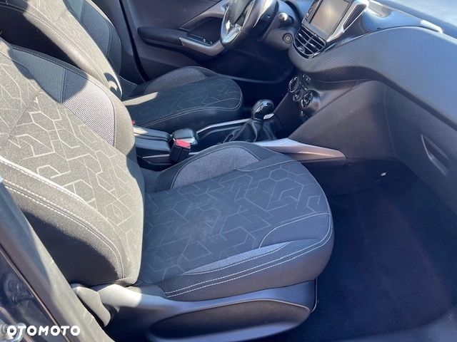 Peugeot 2008 1.5 BlueHDi Active S&S - 11